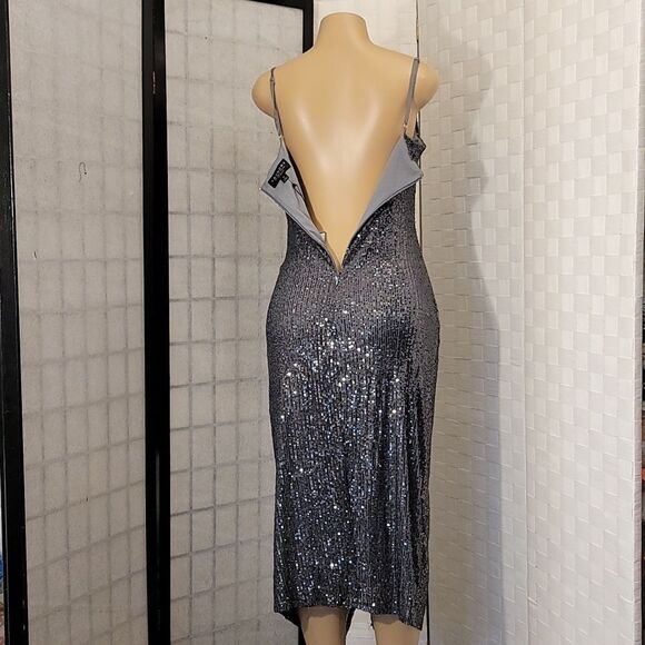 BRAND NEW LAUNDRY by SHELLI SEGAL CROWL NECK SLEEVELESS SEQUIN DRESS - Picture 11 of 16